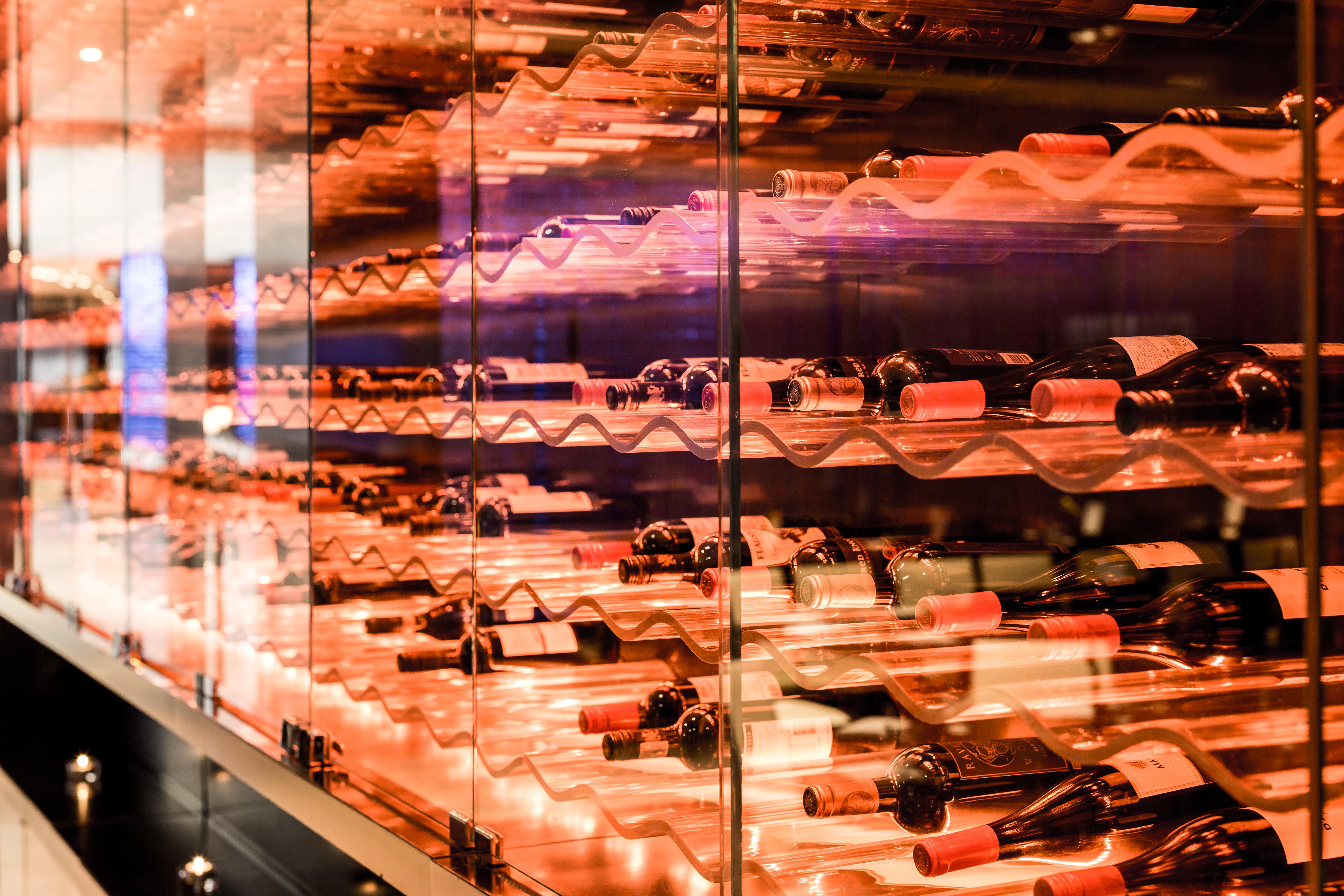 فندق بارك بلازا وستمنستر بريدج لندن المظهر الخارجي الصورة Wine cellar