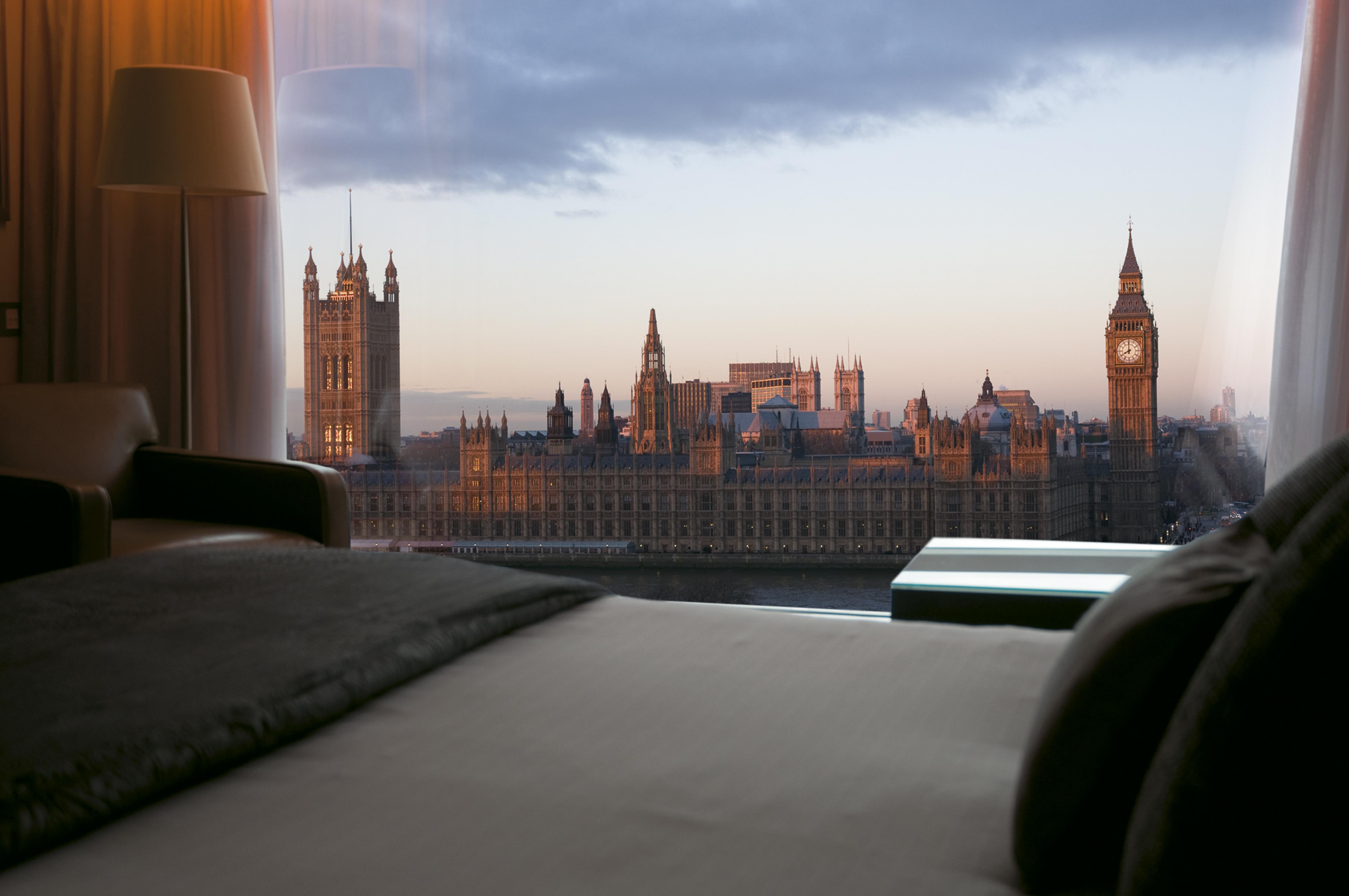 فندق بارك بلازا وستمنستر بريدج لندن المظهر الخارجي الصورة The view from the room