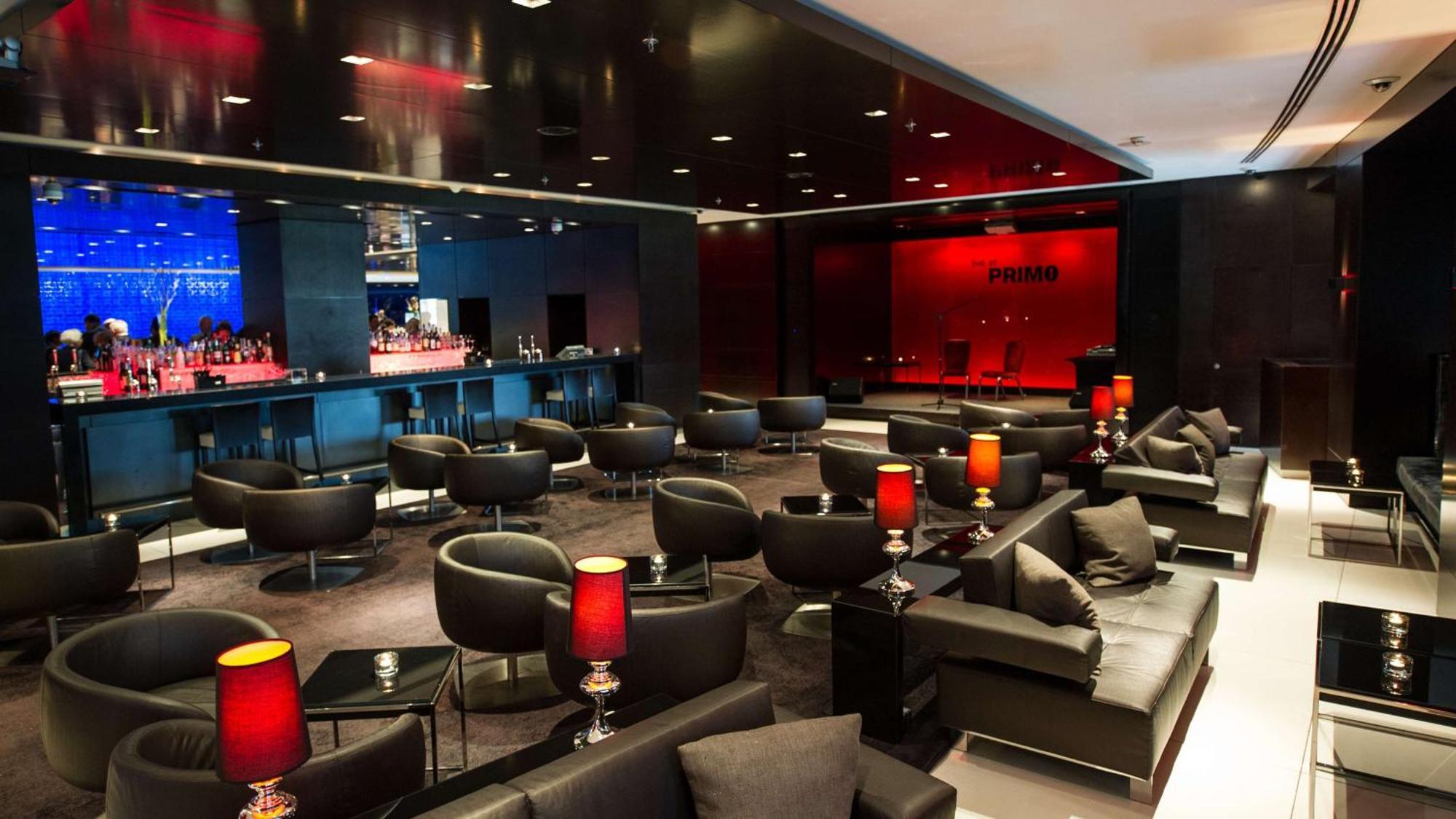 فندق بارك بلازا وستمنستر بريدج لندن المظهر الخارجي الصورة The bar at the hotel